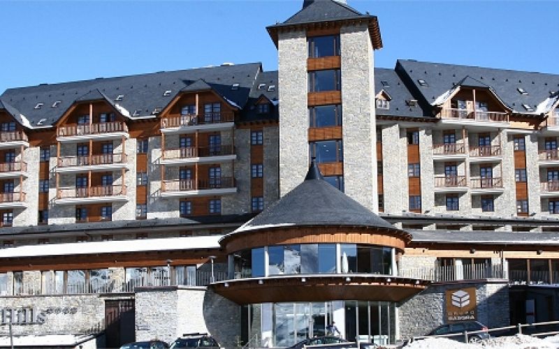 Hotel & Spa de 5 estrellas Aragón Hills en la estación de esquí de Formigal (Huesca)